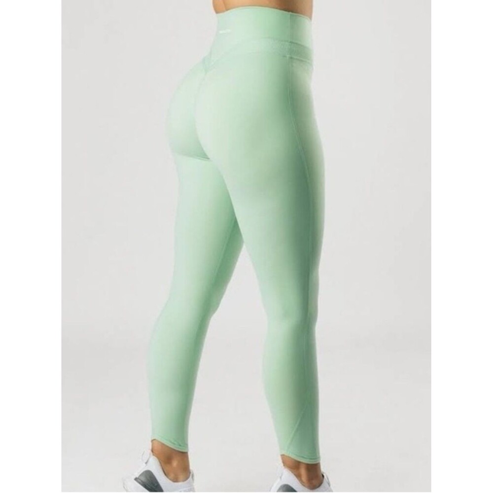 NWT Alphalete Alphalux Harmony Leggings Haven (Light Green)